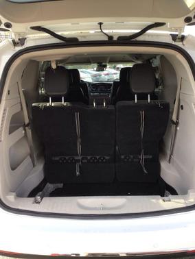 Bright White Clearcoat 2023 Chrysler Pacifica Touring L