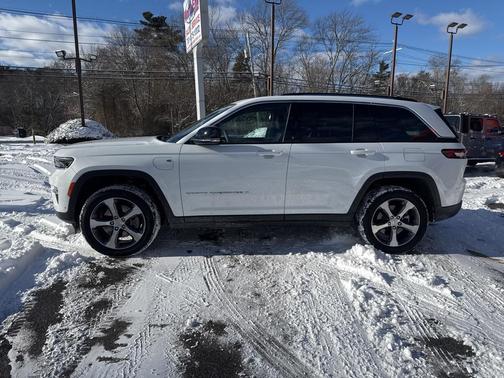 2023 Jeep Grand Cherokee 4xe Base