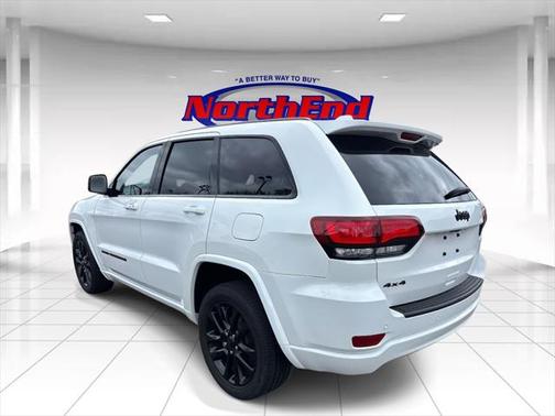 2022 Jeep Grand Cherokee Laredo