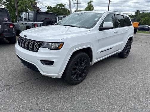 2022 Jeep Grand Cherokee Laredo