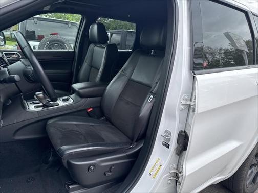 2022 Jeep Grand Cherokee Laredo