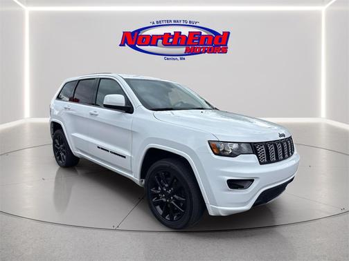 2022 Jeep Grand Cherokee Laredo