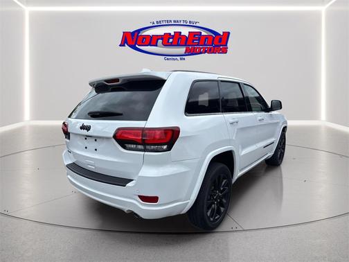 2022 Jeep Grand Cherokee Laredo