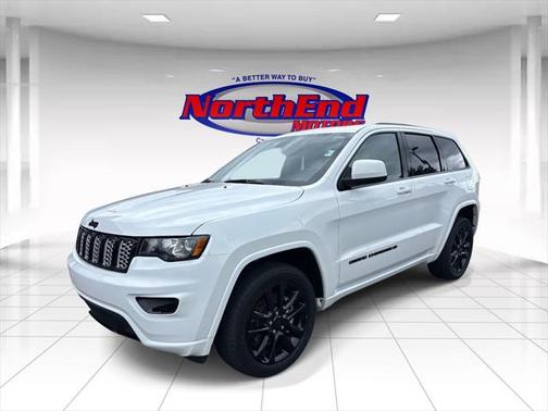 2022 Jeep Grand Cherokee Laredo