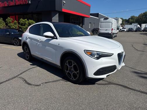 2022 Alfa Romeo Stelvio Ti