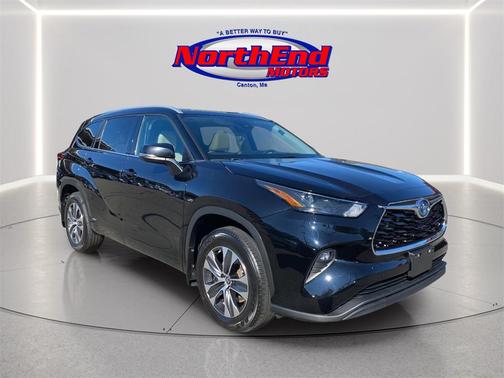 2022 Toyota Highlander Hybrid XLE