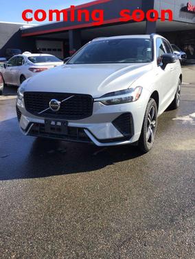 2022 Volvo XC60 Recharge Plug-In Hybrid T8 R-Design