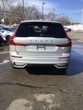 2022 Volvo XC60 Recharge Plug-In Hybrid T8 R-Design