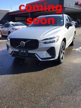 2022 Volvo XC60 Recharge Plug-In Hybrid T8 R-Design