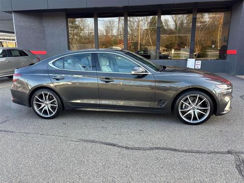 2023 Genesis G70 2.0T AWD