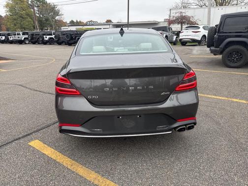 2023 Genesis G70 2.0T AWD