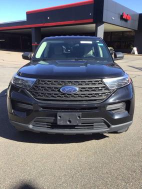 Black Metallic 2022 Ford Explorer Base