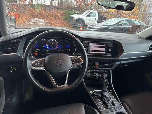 2024 Volkswagen Jetta 1.5T SE