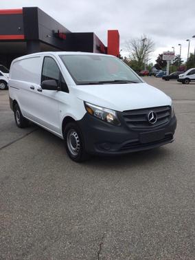 Arctic White 2022 Mercedes-Benz Metris Base