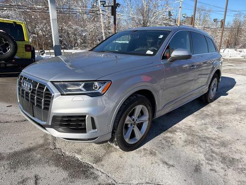 2022 Audi Q7 55 Premium