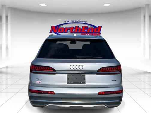 2022 Audi Q7 55 Premium
