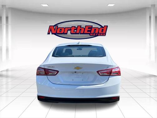 2022 Chevrolet Malibu FWD LT