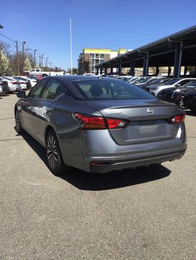 Gun Metallic 2023 Nissan Altima 2.5 SV