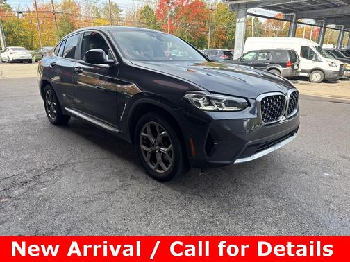 2025 BMW X4 xDrive30i