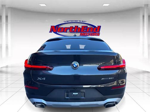 2025 BMW X4 xDrive30i