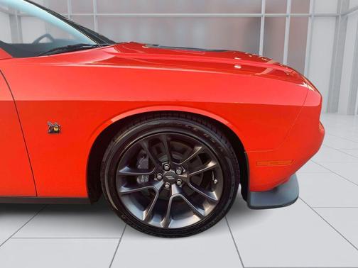 Sinamon Stick 2023 Dodge Challenger R/T Scat Pack