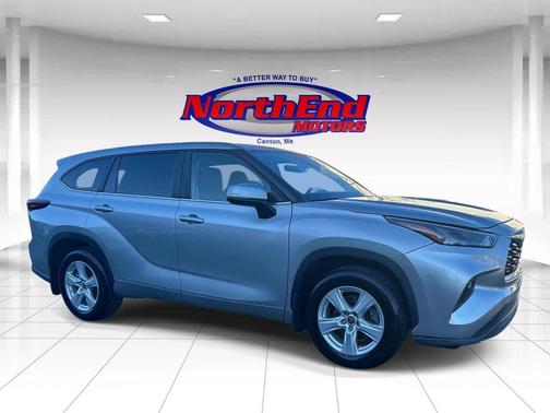 Celestial Silver Metallic 2024 Toyota Highlander LE