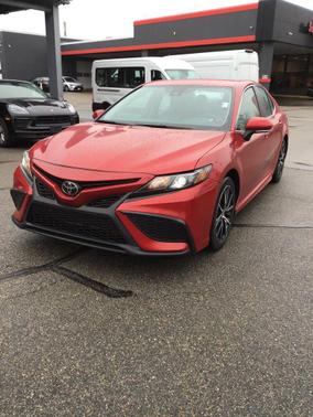 2024 Toyota Camry SE