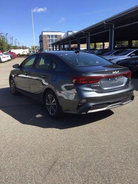 Gravity Gray 2024 Kia Forte LXS