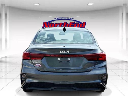 Gravity Gray 2024 Kia Forte LXS