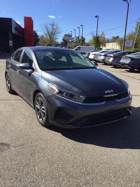 Gravity Gray 2024 Kia Forte LXS