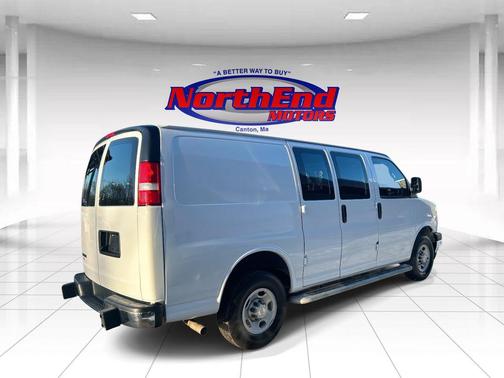 2024 Chevrolet Express 2500 RWD 2500 Regular Wheelbase WT