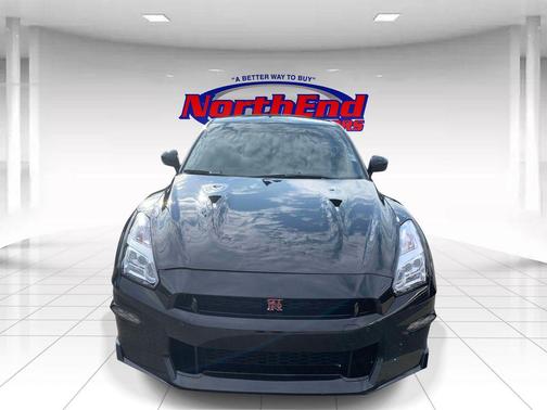 Jet Black Pearl 2024 Nissan GT-R Premium Dual-clutch 6-Speed Transmission