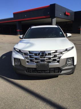 Ice White 2022 Hyundai SANTA CRUZ SEL