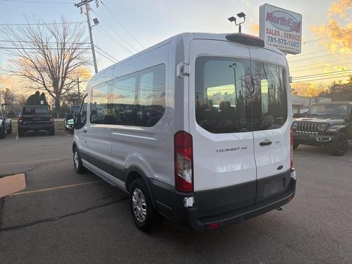 2022 Ford Transit-350 XLT