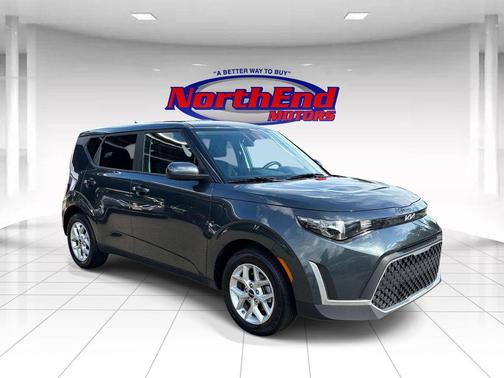 Gravity Gray 2025 Kia Soul LX