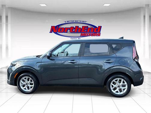 Gravity Gray 2025 Kia Soul LX