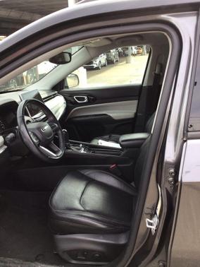 Granite Crystal Metallic Clearcoat 2022 Jeep Compass Limited