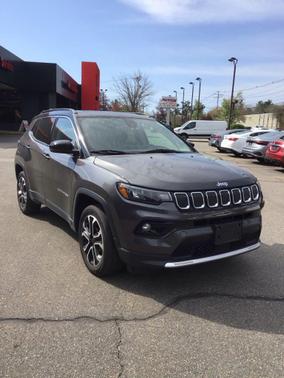 Granite Crystal Metallic Clearcoat 2022 Jeep Compass Limited