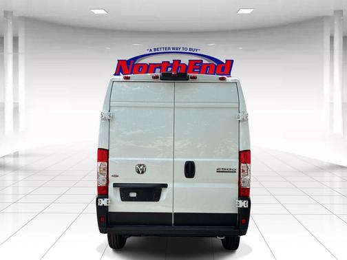 Bright White Clearcoat 2026 RAM ProMaster 2500 Tradesman