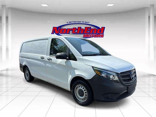 Arctic White 2022 Mercedes-Benz Metris Base