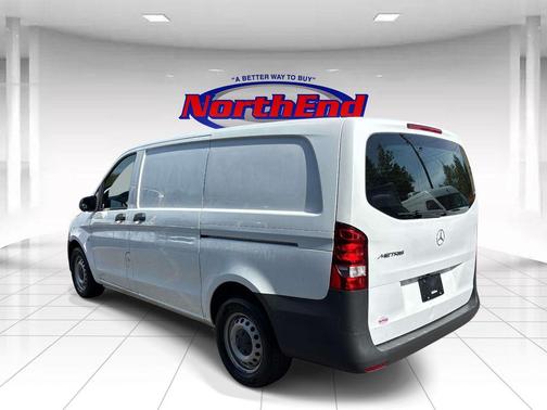 Arctic White 2022 Mercedes-Benz Metris Base