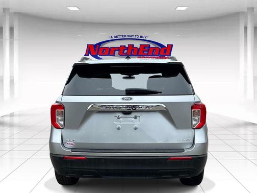 Silver Metallic 2023 Ford Explorer XLT