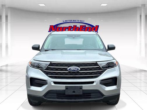 Silver Metallic 2023 Ford Explorer XLT