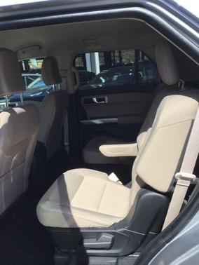 Silver Metallic 2023 Ford Explorer XLT