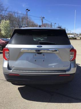 Silver Metallic 2023 Ford Explorer XLT