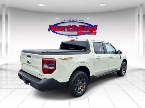 Terrain 2024 Ford Maverick Lariat