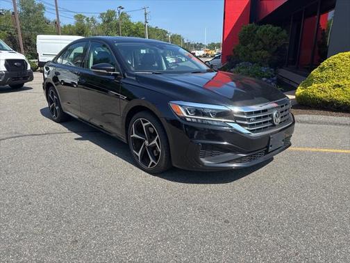 2020 Volkswagen Passat 2.0T R-Line