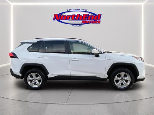 2021 Toyota RAV4 Hybrid XLE