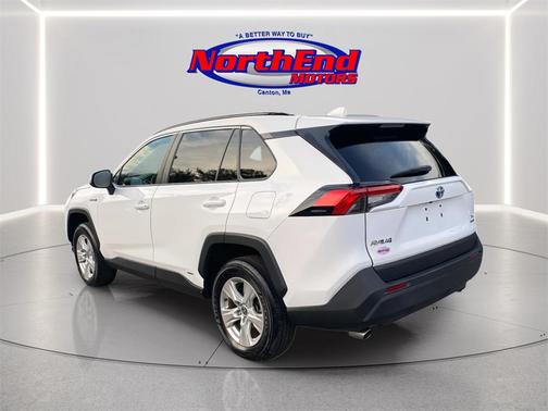 2021 Toyota RAV4 Hybrid XLE