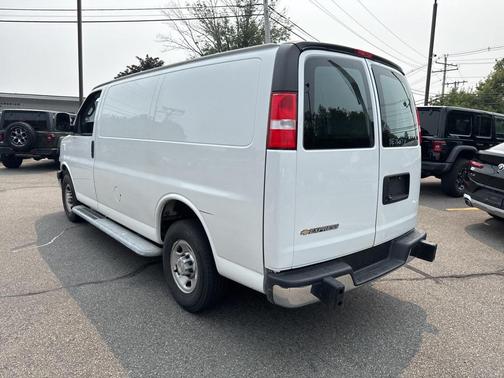 2023 Chevrolet Express 2500 RWD 2500 Regular Wheelbase WT